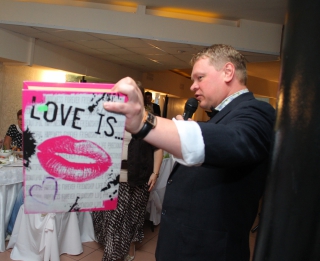 с волшебной книгой